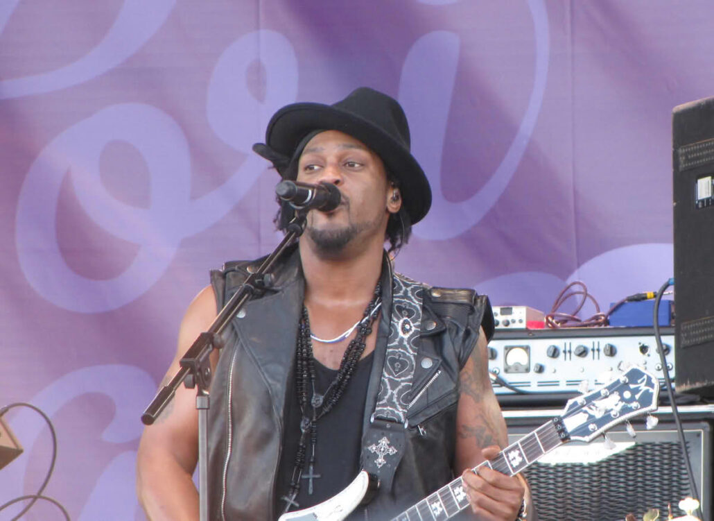 d'angelo performing for pori jazz festival in 2012