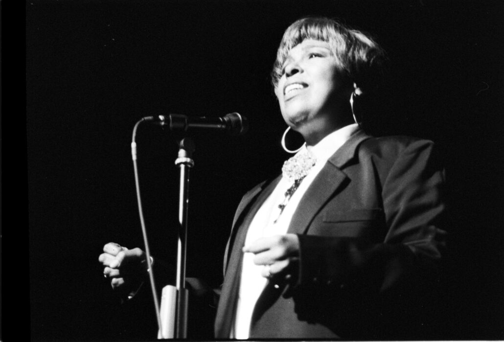 ROBERTA FLACK . CHANTEUSE AMERICAINE . JAZZ . RNB . SWING IN DEAUVILLE . JUILLET 1992 .